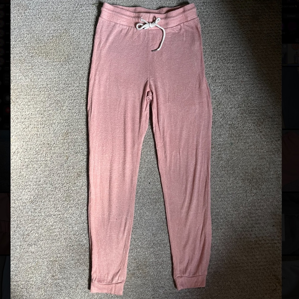 Women’s Light Pink Thin Knit Joggers